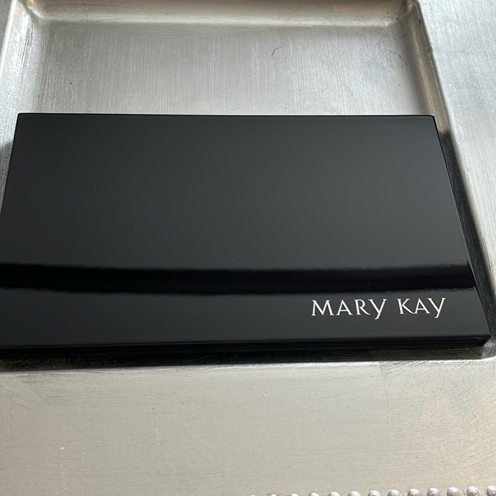 Mary Kay Pro Palette